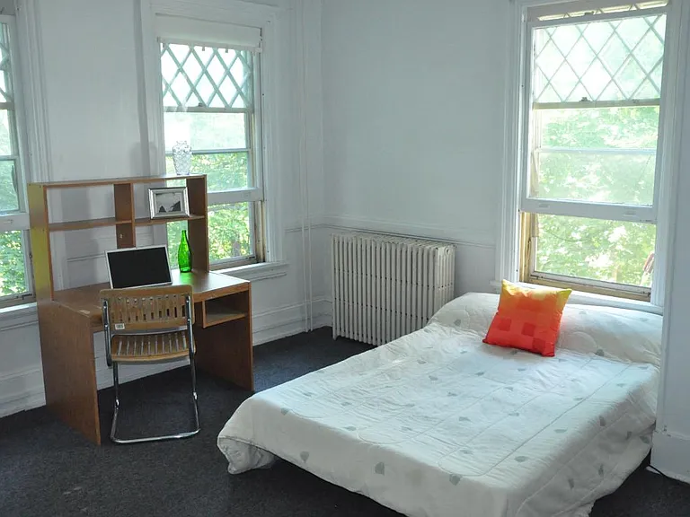 116 Ferris Pl #1 — Photo 8