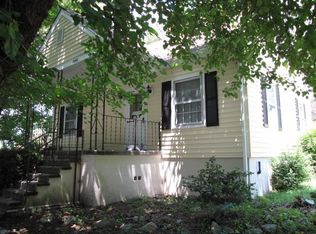 2560 Idlewild Blvd NE, Roanoke, VA 24012