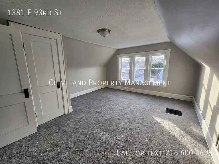 1381 E 93rd St — Photo 15