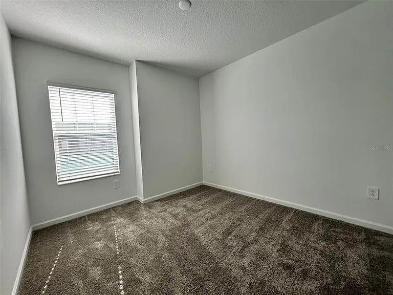 3295 Laurent Loop — Photo 10