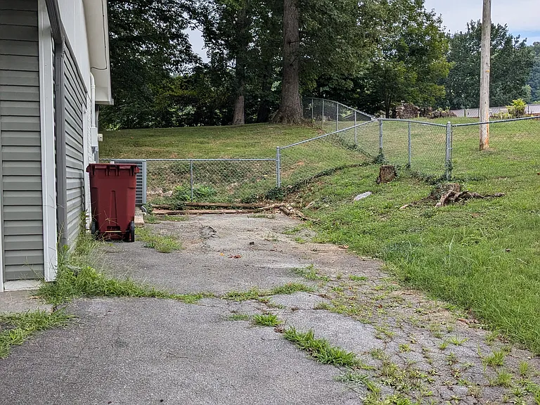 Additional parking pad