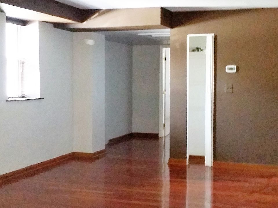 2nd image of 3221 8th St SE APT 2