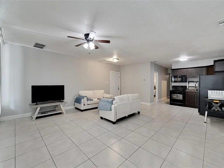 3651 Haines Rd N — Photo 13