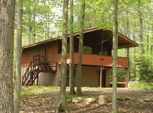 7302 Mohican Ln, Coolbaugh Township, PA 18466