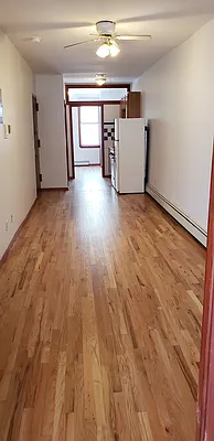 Rented by MCR Realty | media 10