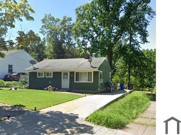 1942 Rookwood Rd, Cleveland, OH 44112