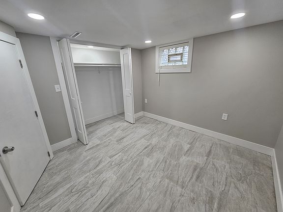 5th image of 2036 W Ridge Rd #2