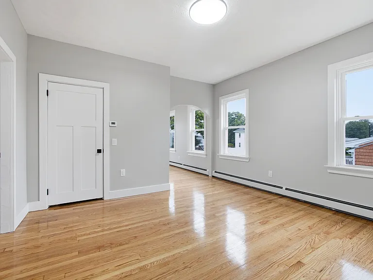 134-136 Roma St #1 — Photo 5