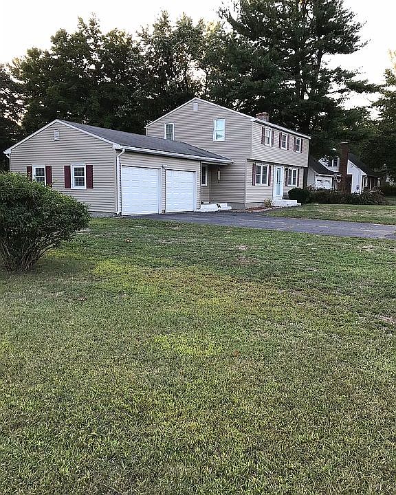 2nd image of 34 Simon Rd