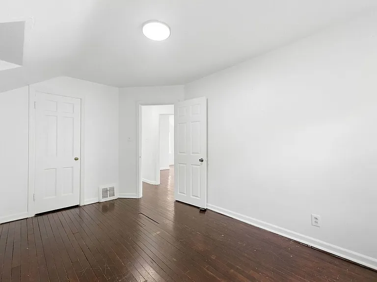 4029 Weisser Park Ave — Photo 25