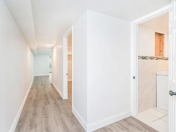 617 East 52nd Street image 16 of 22