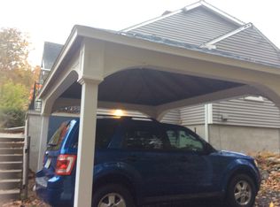 11 Maple St, Southwick, MA 01077