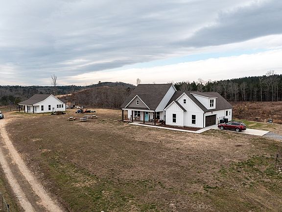 3rd image of 244 Sunny Hill Dr