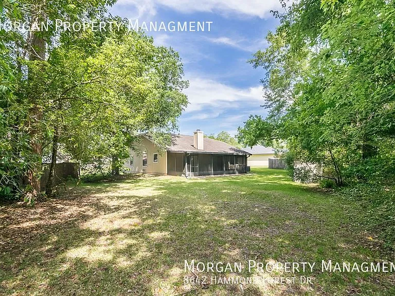 8642 Hammond Forest Dr — Photo 16
