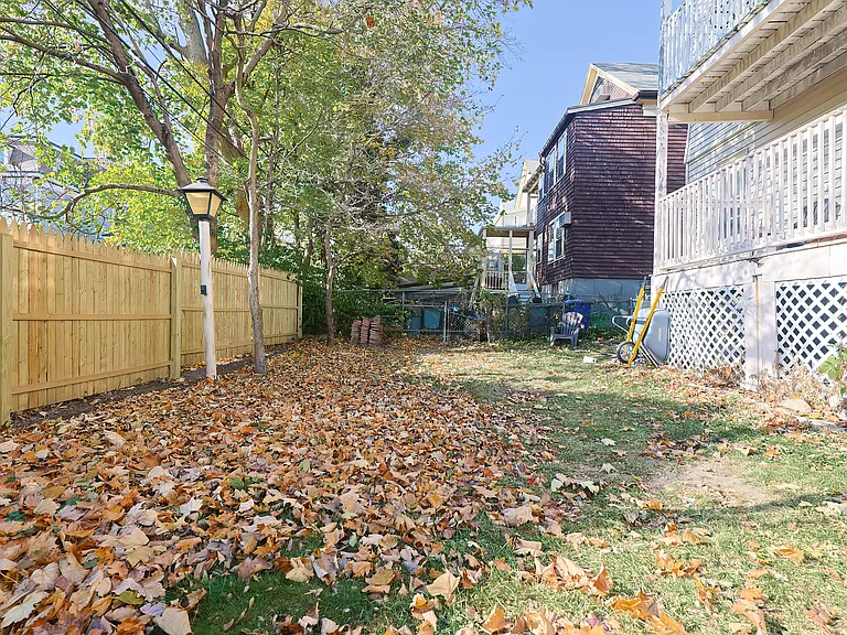 51 Whitten St #3 — Photo 24