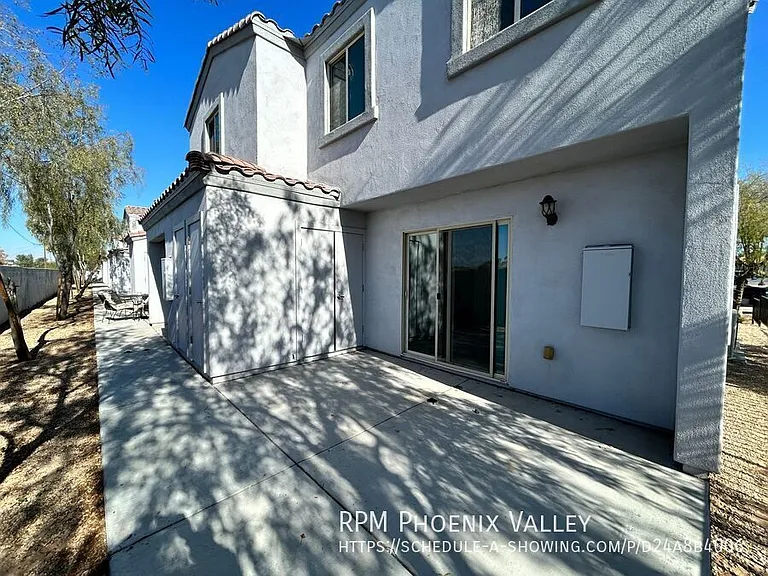 Bell Villas Apartments — Photo 58