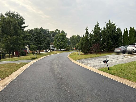 4th image of 3405 Augusta Rd