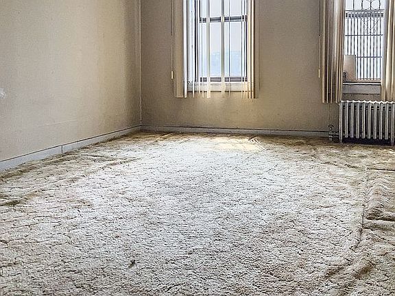 3rd image of 303 Avenue S