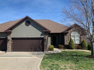 13 Swing Ln, Branson West, MO 65737