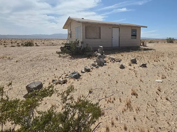 84255 Eddie Albert Rd, Twentynine Palms, CA 92277