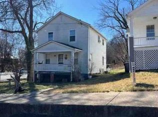 3 Montgomery Ave, Staunton, VA 24401