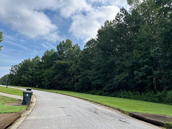 5th image of 1018 Gleason Dr