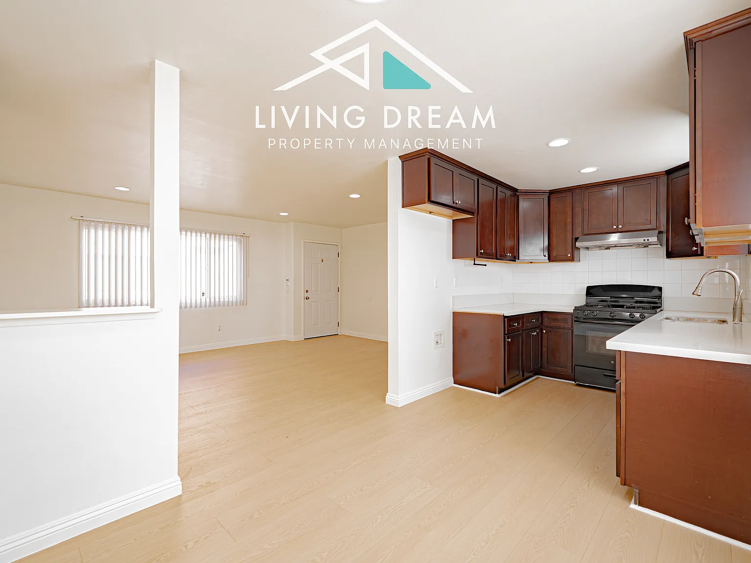 2 bed, 948 sqft, $2,200 — Photo 4