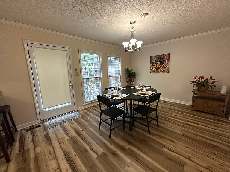 2503 Sawmill Rd — Photo 15