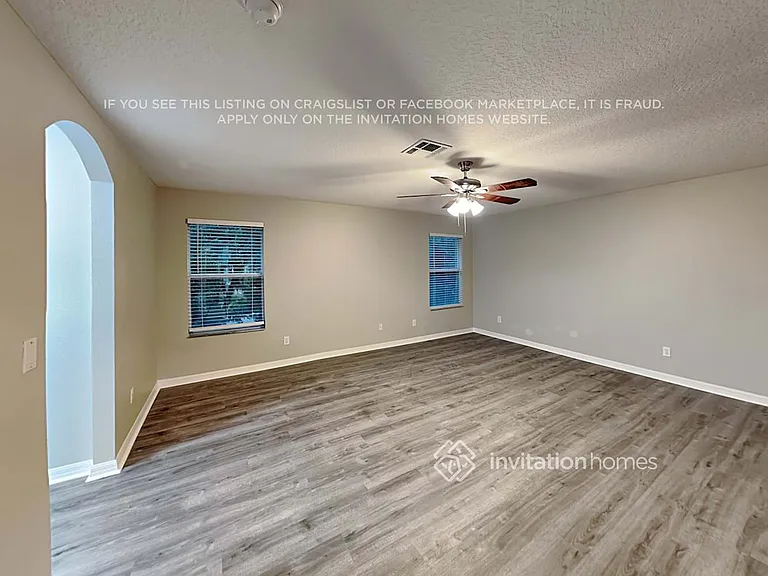 101 Calabria Springs Cv — Photo 12