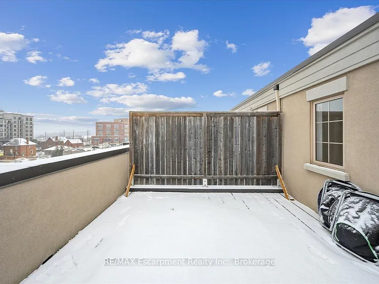 2441 Greenwich Dr #64 — Photo 43