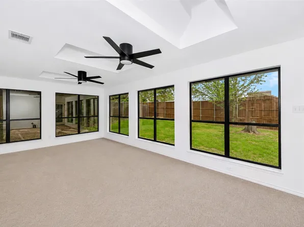 1401 San Gabriel Dr, Denton, TX 76205