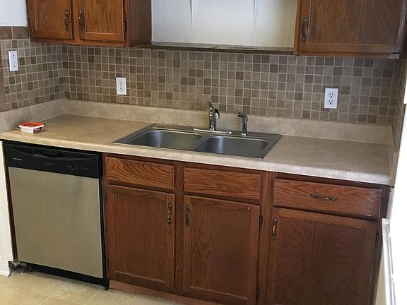 4th image of 211 N Seminole Dr