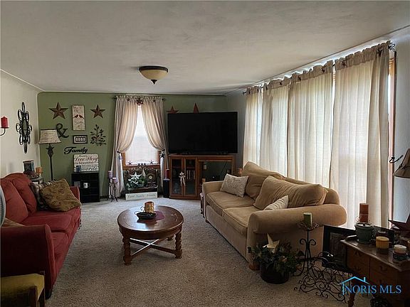 5th image of 1313 Woodlawn Ave