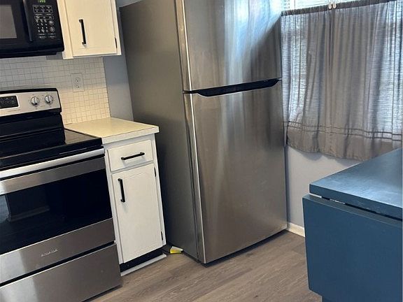 3rd image of 4232 Tamargo Dr