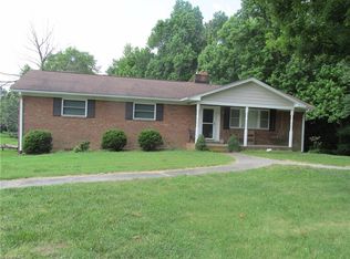 2291 Burton Rd, Thomasville, NC 27360