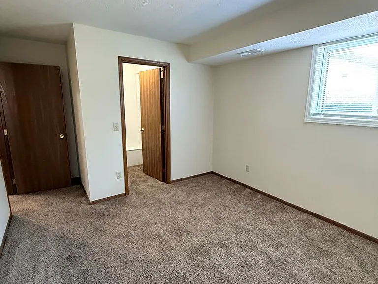 31400 N Marginal Rd — Photo 15