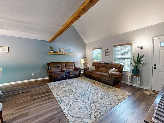 5th image of 3327 Brookpoint Ln