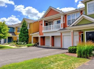 2504 Durango Ln APT 203, Naperville, IL 60564