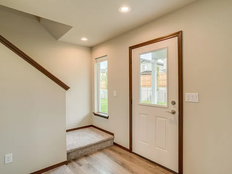 489 S Kansas Loop — Photo 23