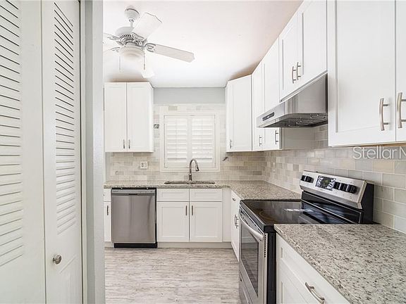 4th image of 11104 Windpoint Dr