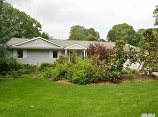 3 Putter Ln, Middle Island, NY 11953
