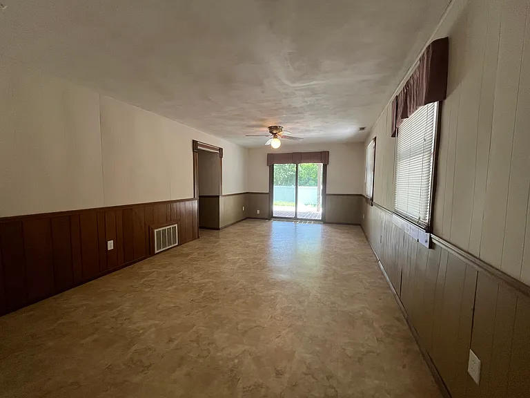 308 Salem St — Photo 14