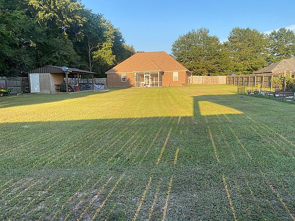 5th image of 40 Vinca Ct