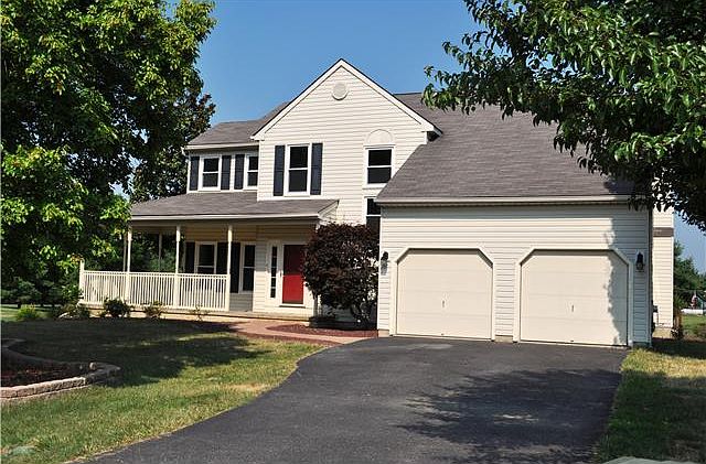1st image of 518 Straford Ct