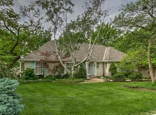 507 NW Briarcliff Rd, Kansas City, MO 64116