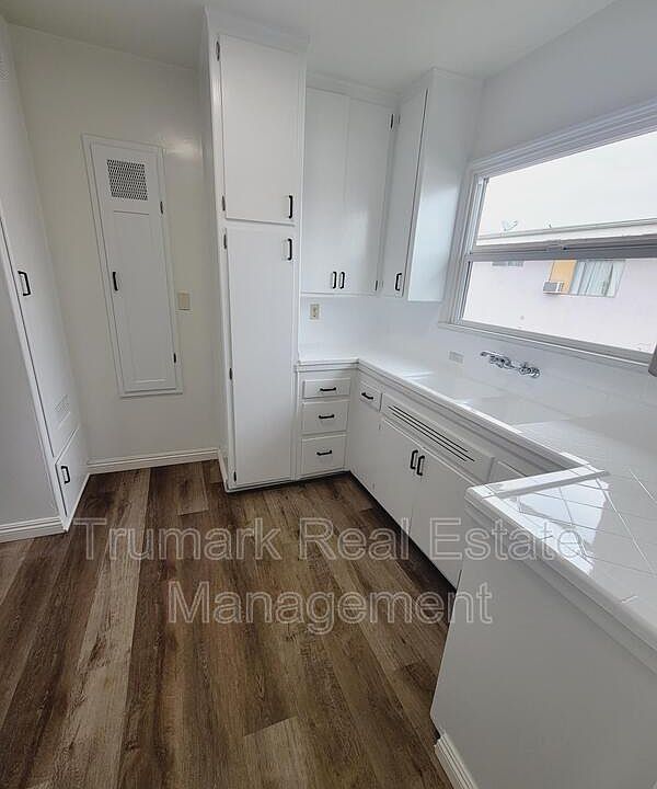 1st image of 2317 Merton Ave #3