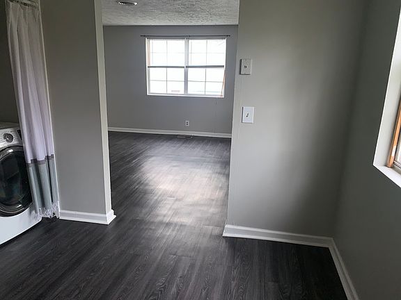 5th image of 2311 Oak Ct