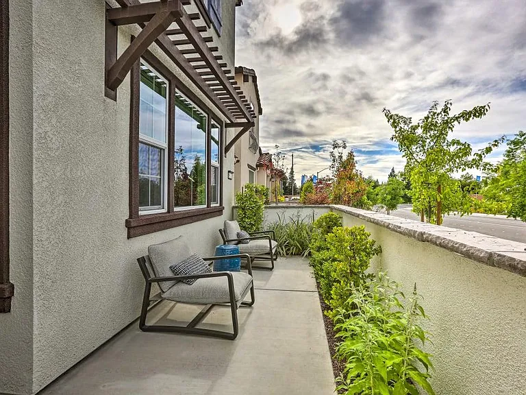 8847 Crimson Ridge Way — Photo 24