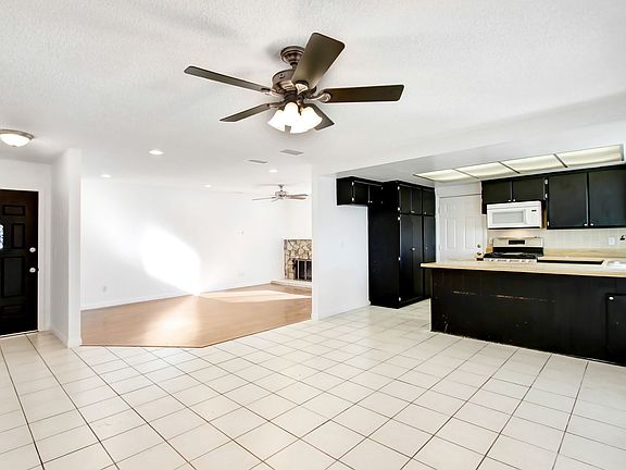 2nd image of 7530 Cienega Dr