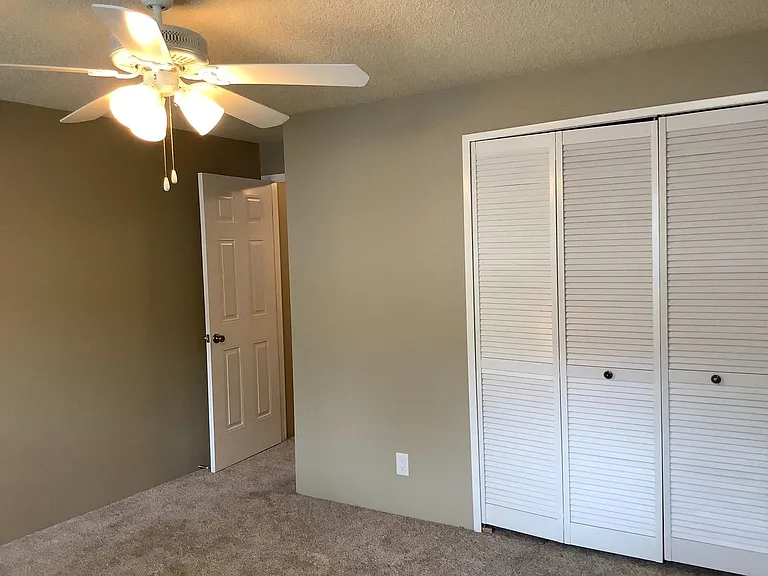 327 N Main St #2 — Photo 6